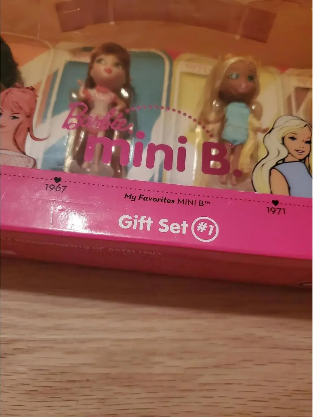 Vintage Barbie mini B Gift Set #1
